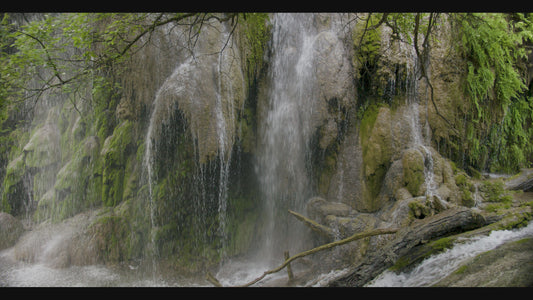 Gorman Falls Runoff 4K Screensaver